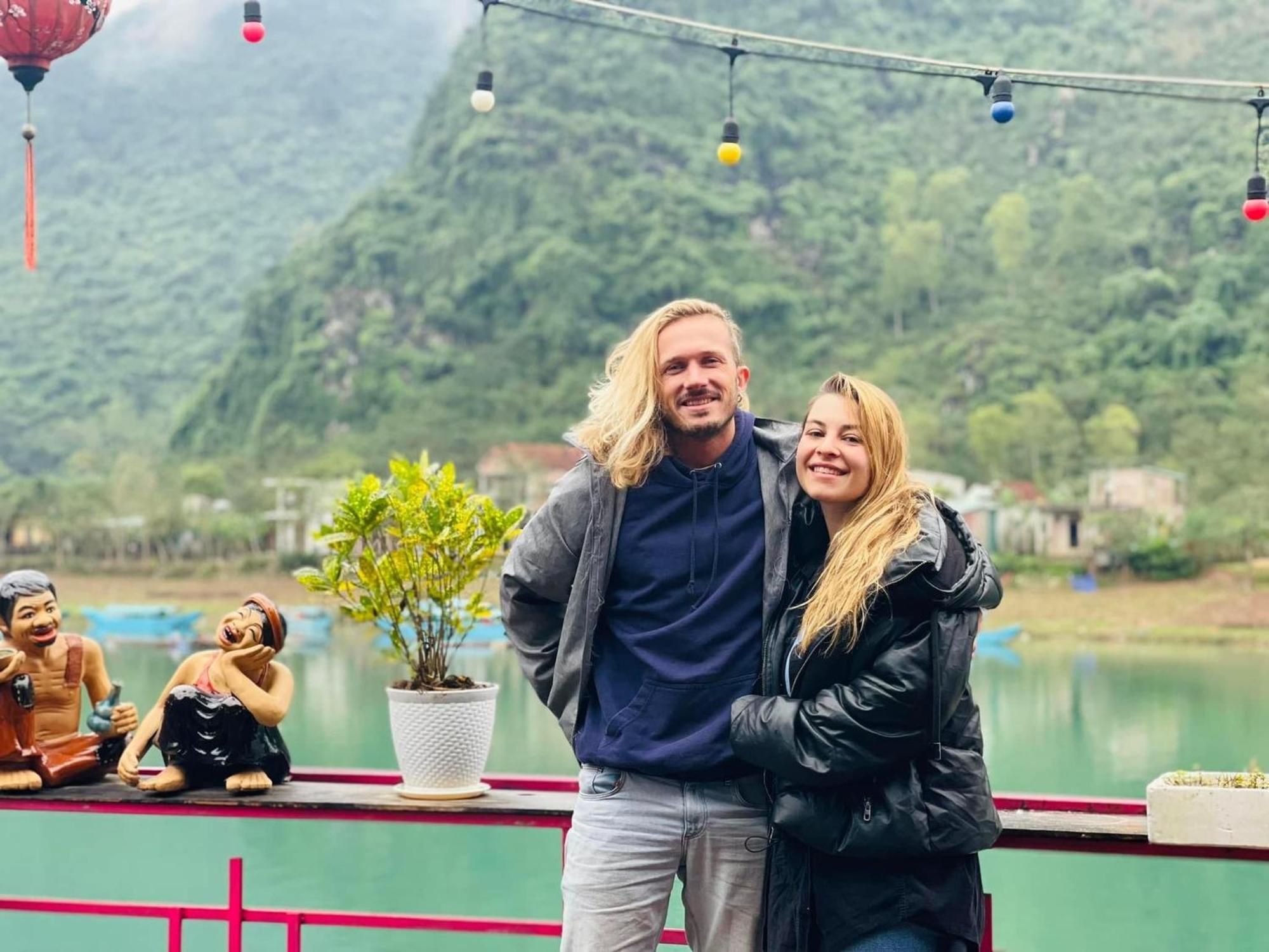 Cornflower Homestay Фонг Нха Екстериор снимка